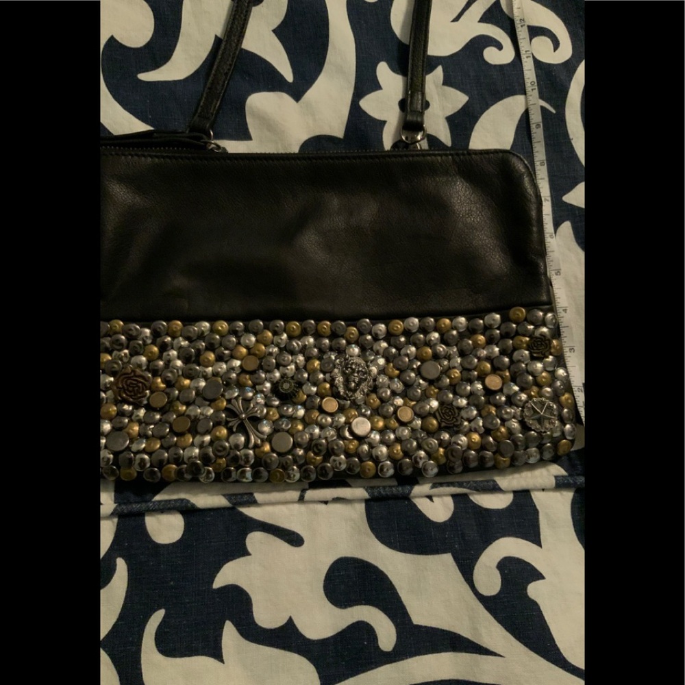 Wristlet/crossbody